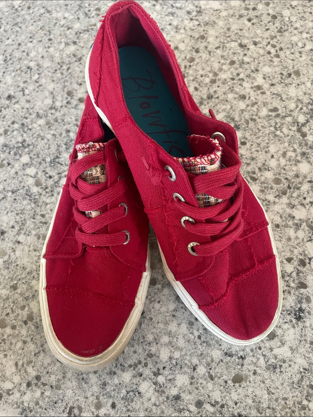 Blowfish slip on sneakers Sz 10